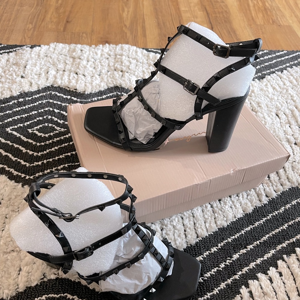 Black Heels, Size 8.5, Olivia James